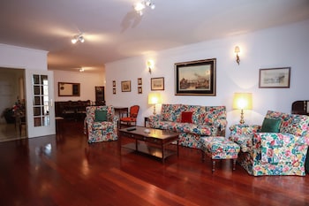 PURE CLASSIC APARTMENT