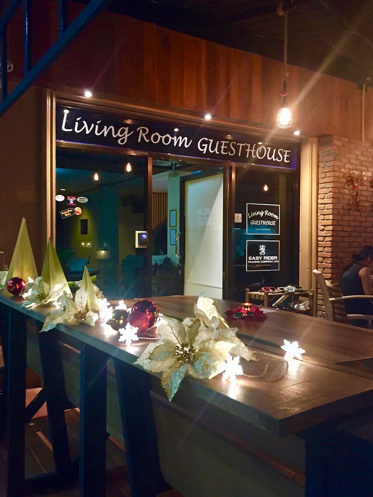 LIVING ROOM GUESTHOUSE