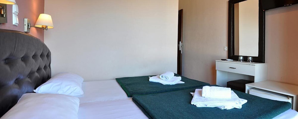 PLAZA HOTEL
