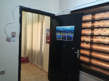 RELAX HOUSE
