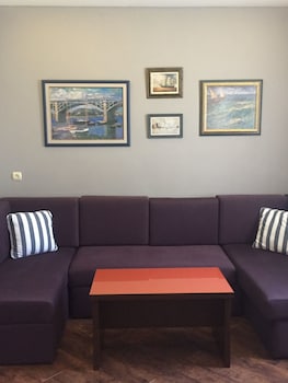 APARTHOTEL