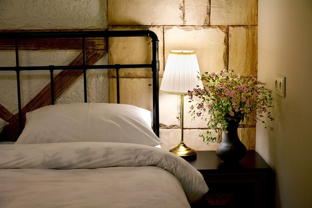 RETRO HOSTEL