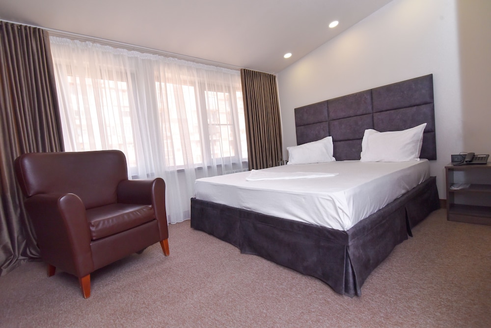 MEDIAN HOTEL CITY CENTER YEREVAN