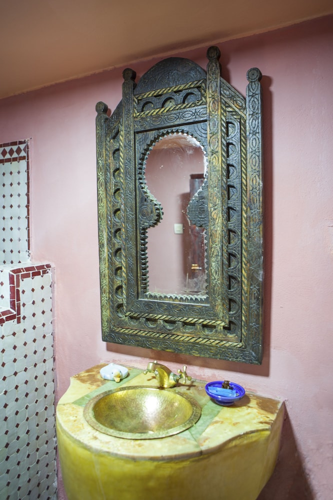 RYAD ZAHRAT FES