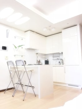 NICE INSA-DONG BNB HOUSE