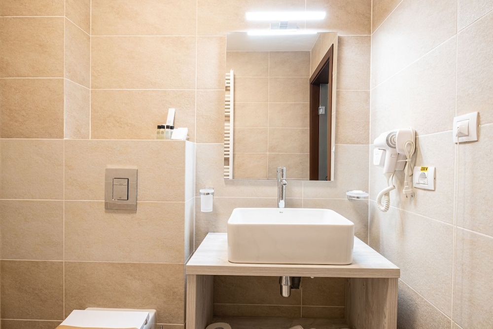 FIALD HOTEL & SPA BACAU