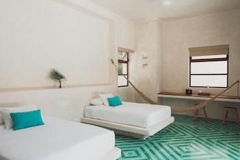 HOTEL HOLISTIKA