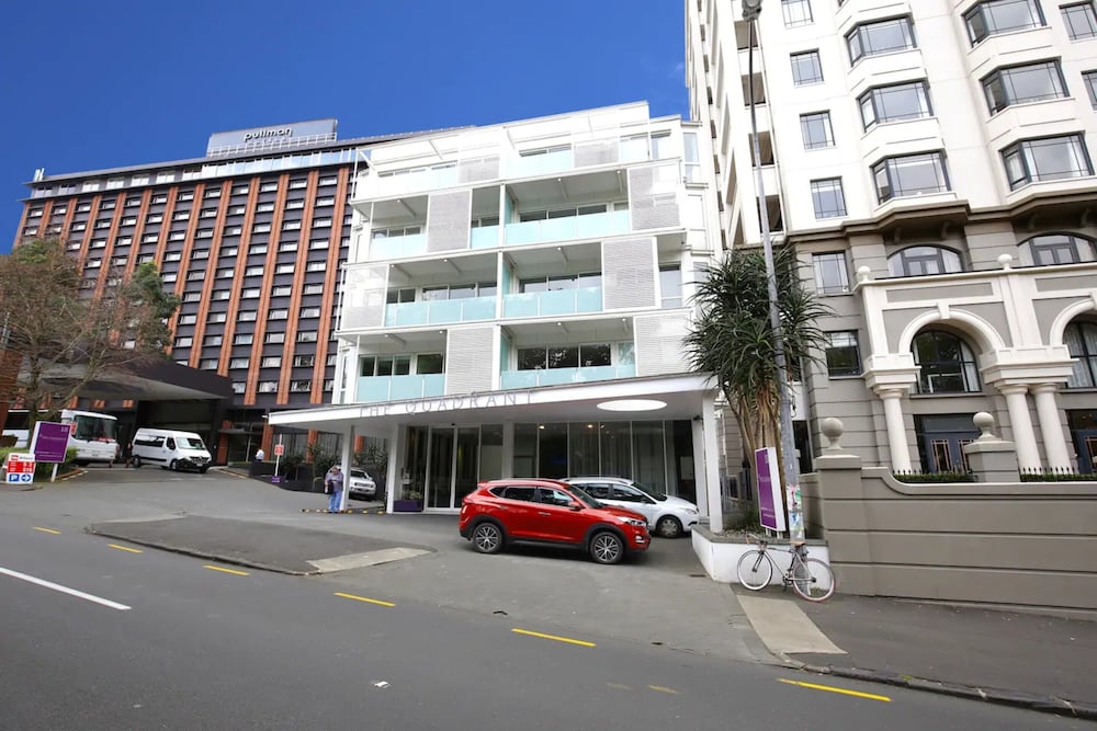 COSY APARTMENT IN AUCKLAND CBD