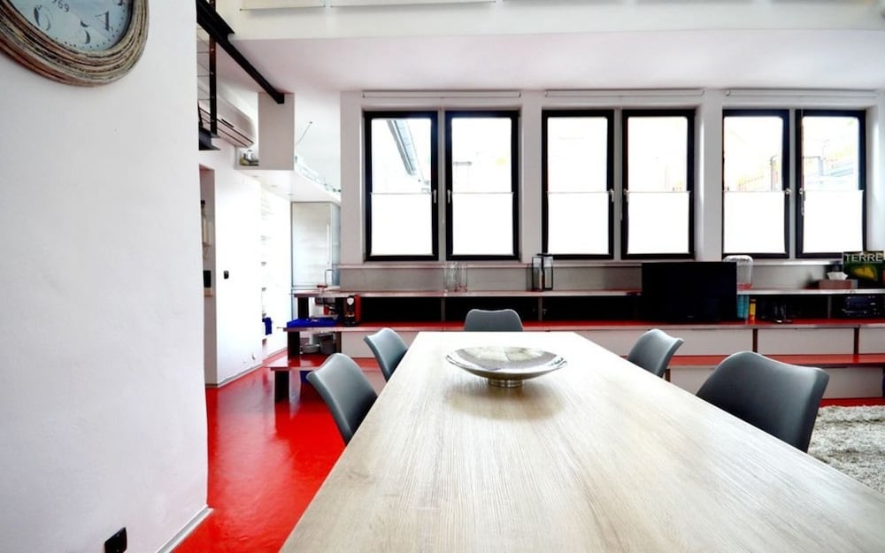 VIENNA RESIDENCE LUXURY APARTMENT FOR 4 WITH ROOFTOP TERRACE AND UNCOM