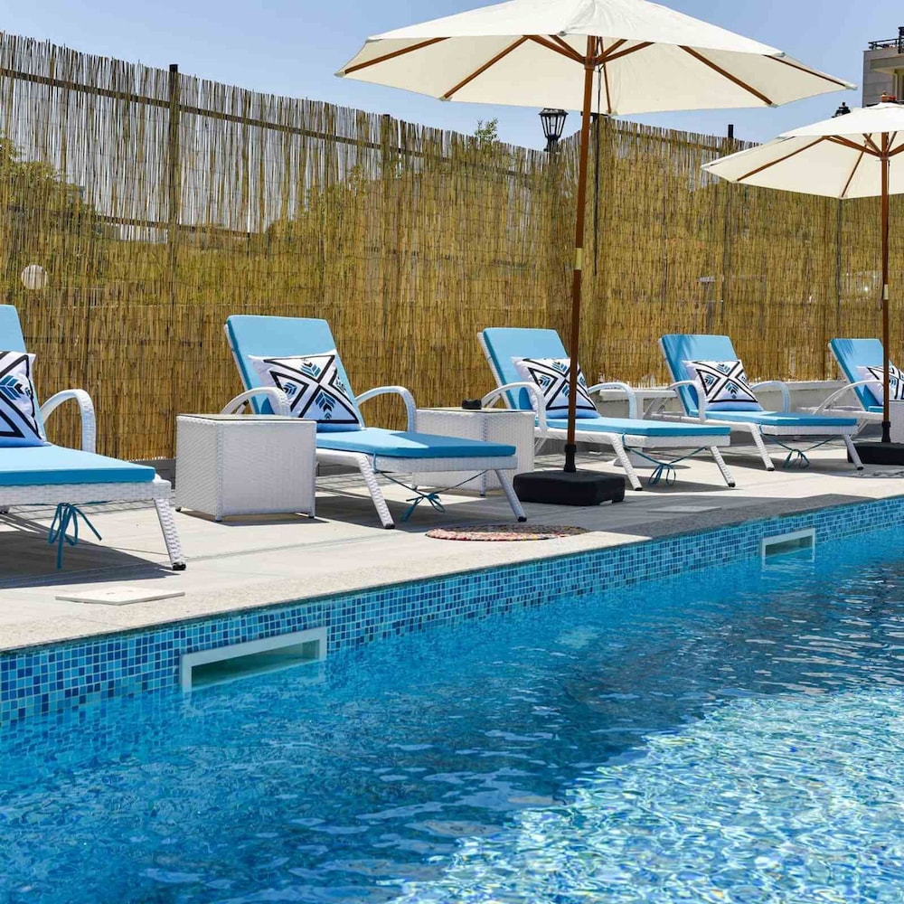 ROYAL CALISTO HOTEL