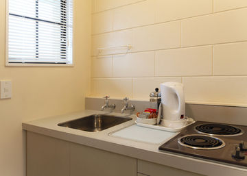 ECONOLODGE CANTERBURY COURT