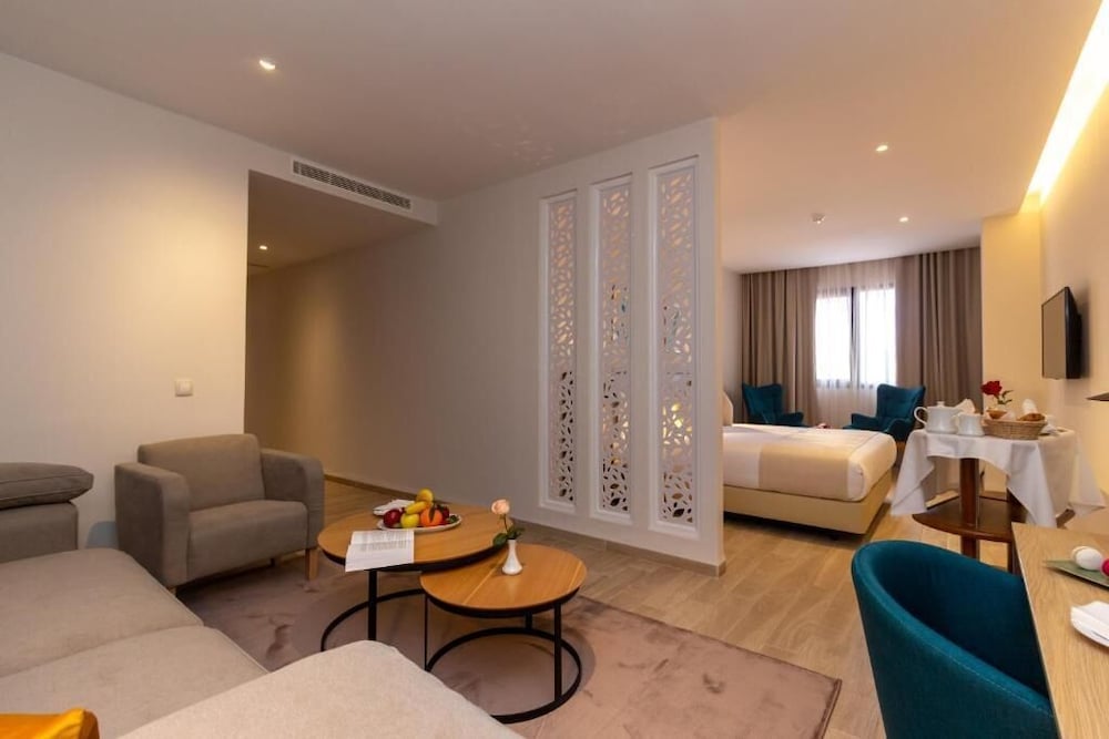 GOLDEN TULIP OPERA ALGER