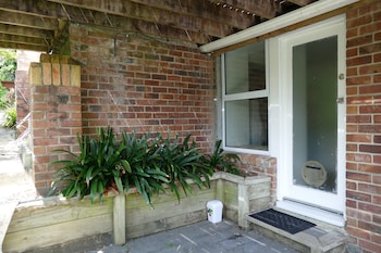 MISSION BAY HOUSE