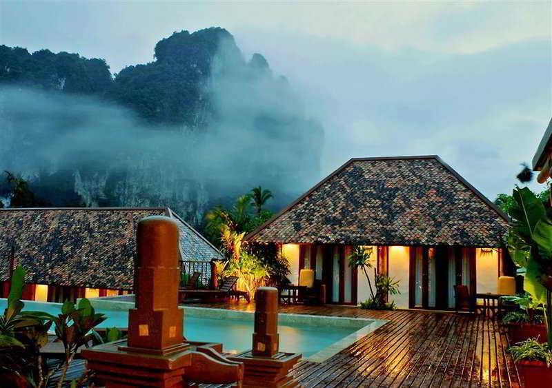 THE CLIFF ELEGANCE RESORT