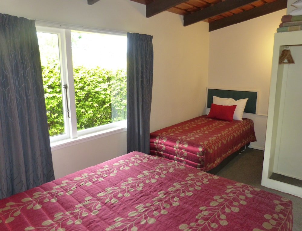 SPA LODGE MOTEL