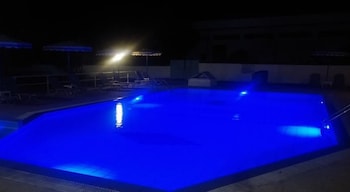 LAGONAS BEACH HOTEL