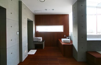 NOX BOUTIQUE HOTEL