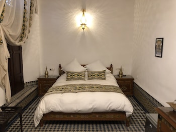 LE GRAND ALCAZAR