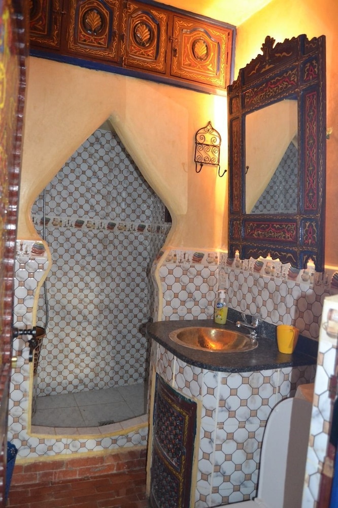 DAR ELBAKKALI - HOSTEL