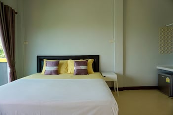 LOM LA LANTA HOTEL