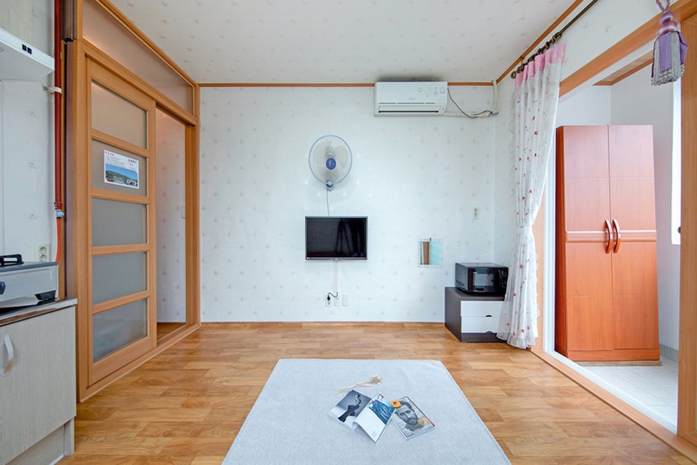 SAMCHEOK DONGHAE PENSION