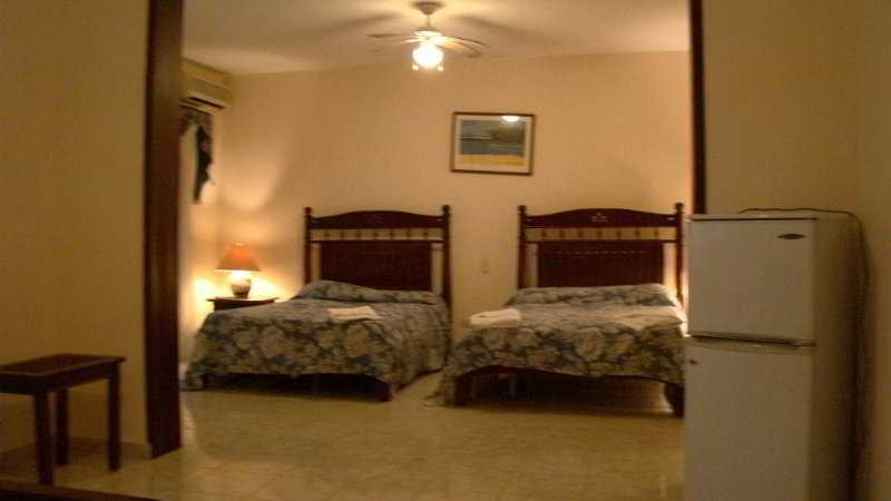 EL CORTECITO INN