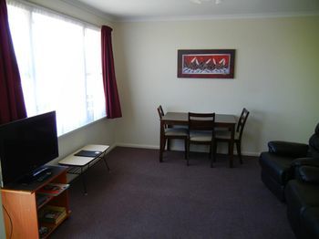 ARCADIA MOTEL