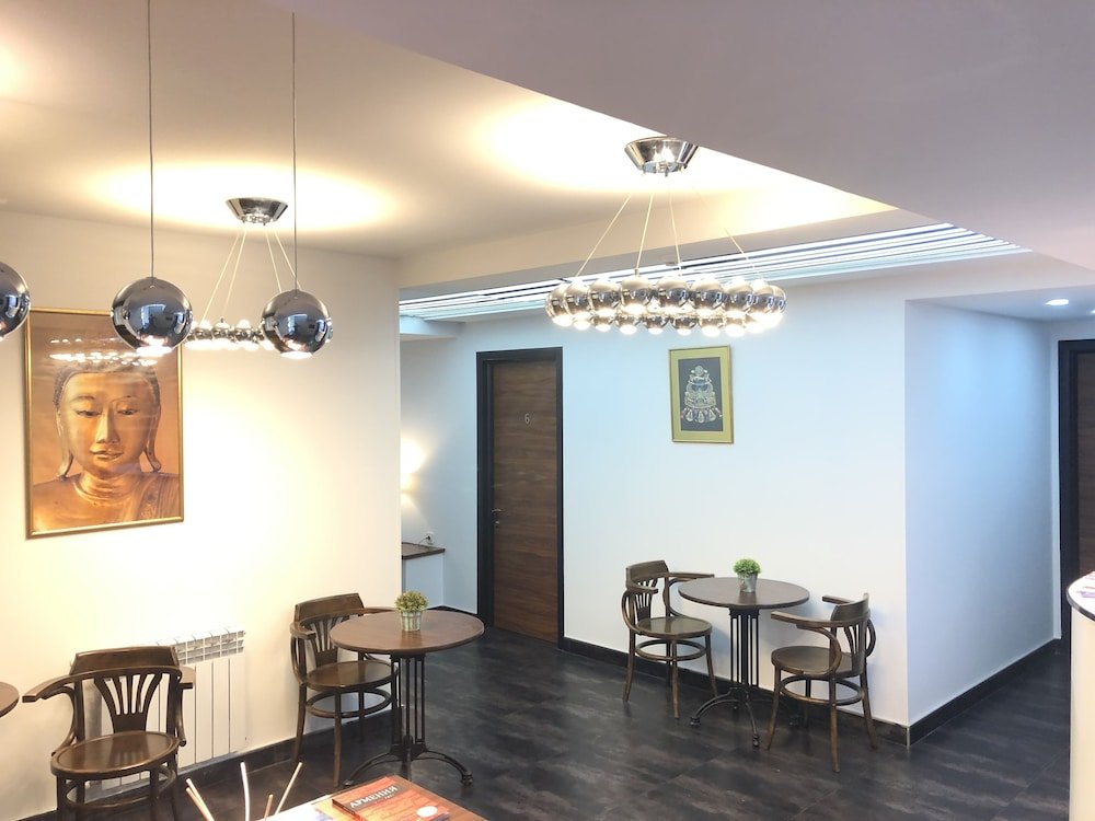 RENT IN YEREVAN - APARTMENT ON MASHTOTS AVE.