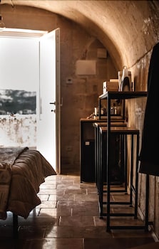 CINQUE ELEMENTI SASSI MATERA