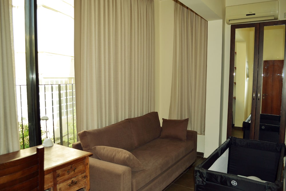 VERY CENTRAL APT 3BDR FULLY EQUIPPED TL6