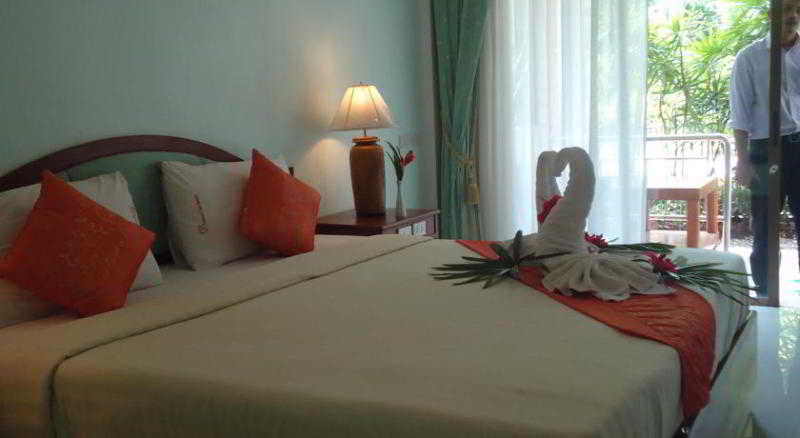 DIAMOND CAVE RESORT & SPA