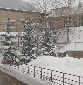 UNIVERSITY HOTEL TSAKHKADZOR