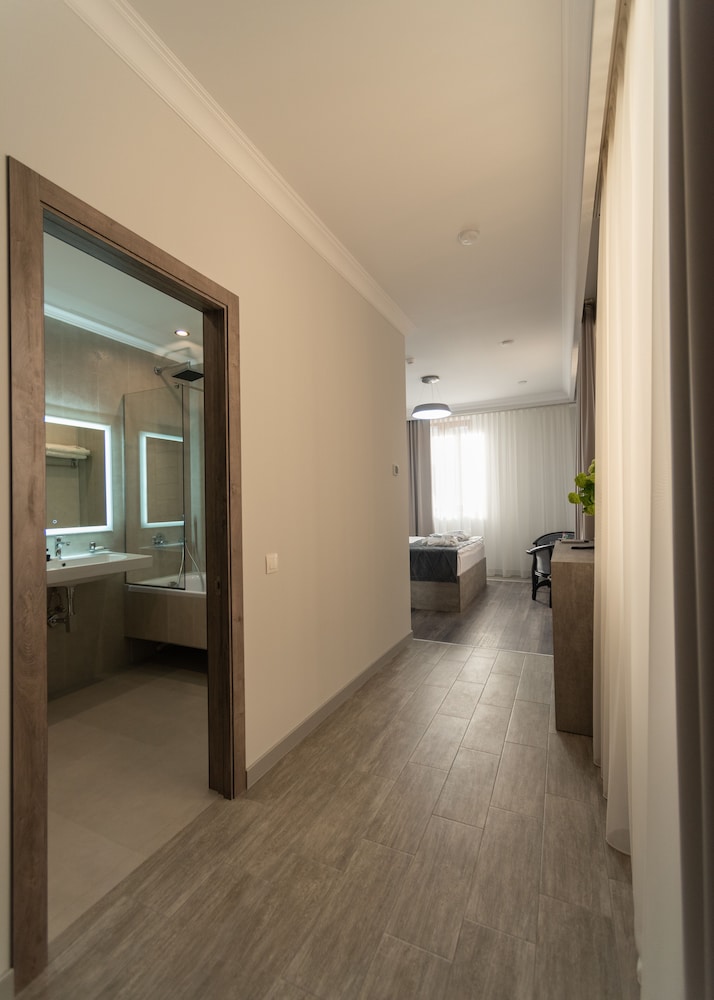 DOWNTOWN SUITES YEREVAN