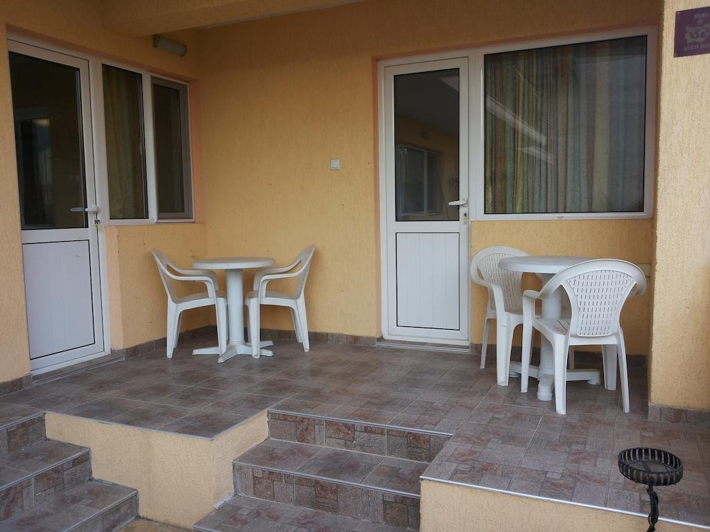 ELEONOR GUEST HOUSE