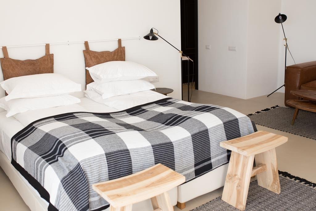 SEA SENSE BOUTIQUE HOTEL