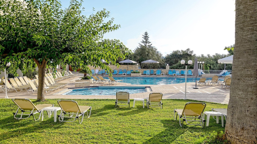 BLUE RESORT HOTEL