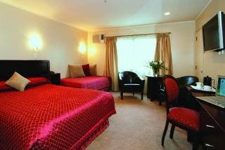THE SURREY HOTEL