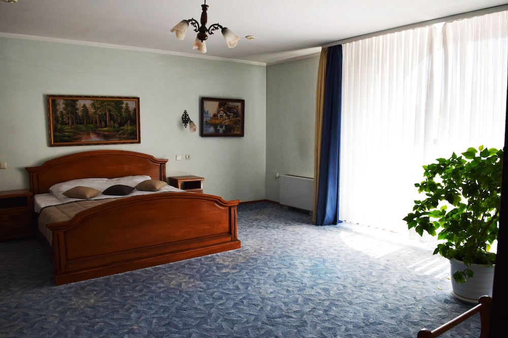 VILLA NATALI