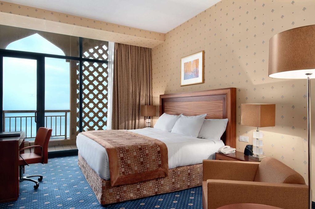 HILTON ALGER