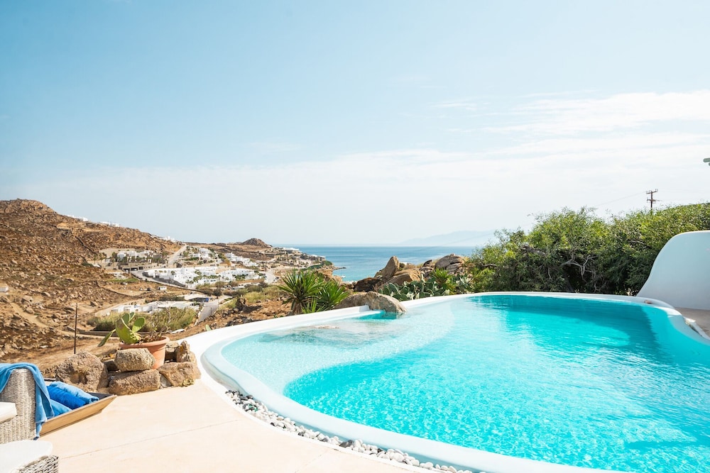 VILLA SCORPIOS II BY THE PEARLS COLLECTION