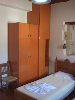 PATRIKO TRADITIONAL RESIDENCE