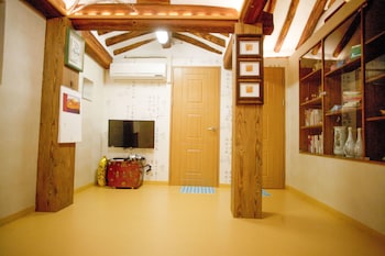 GUNG GUESTHOUSE