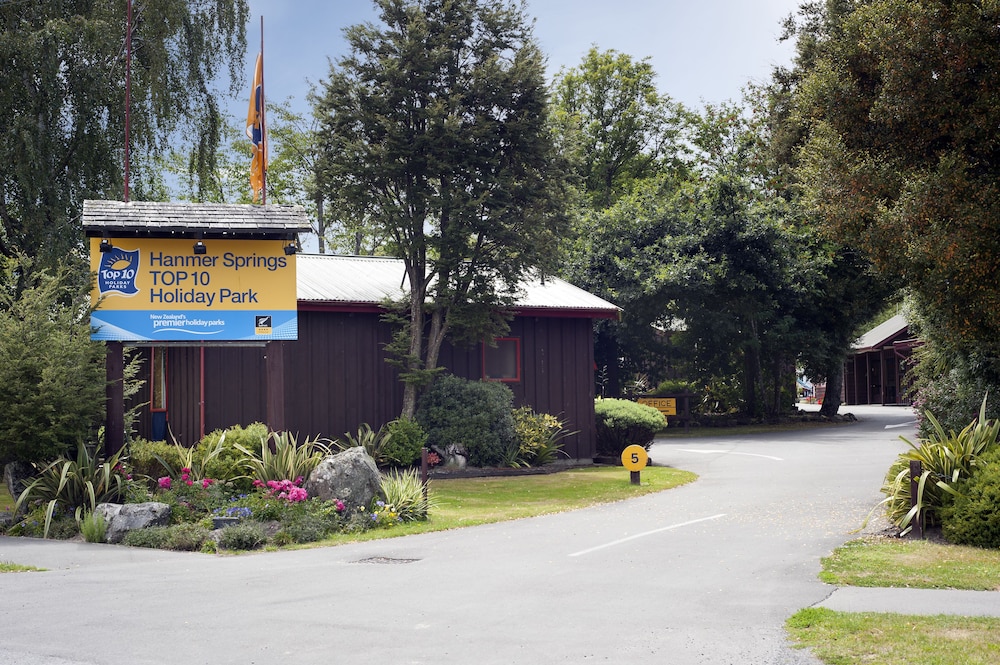 HANMER SPRINGS TOP 10 HOLIDAY PARK