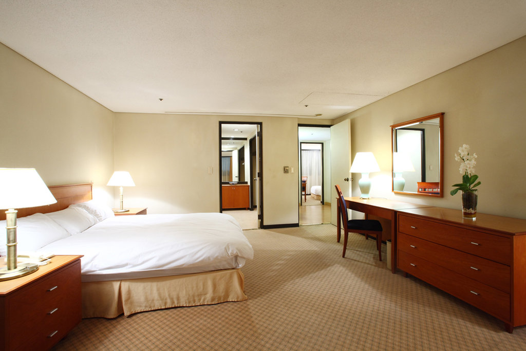 GRAND SUITE