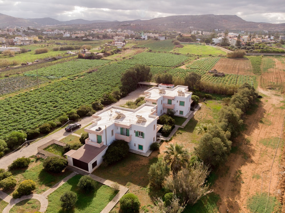 DIVINA APARTMENTS