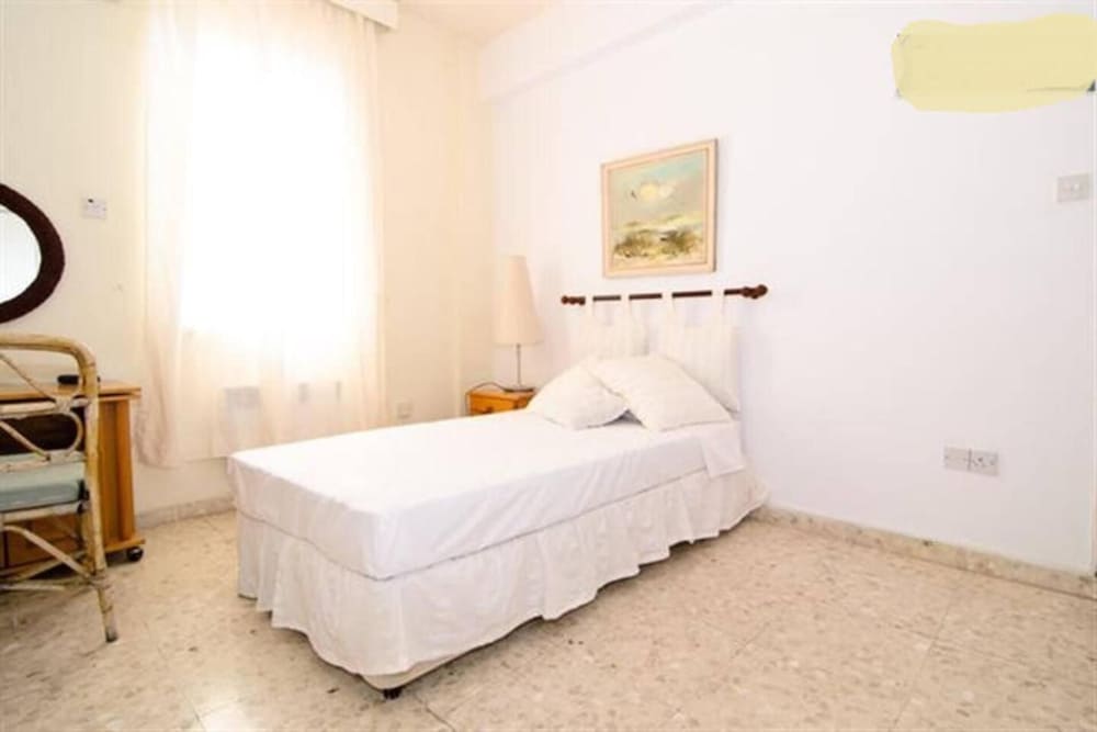 4 BEDROOM VILLA WITH PRIVATE POOL NEAR BEACH