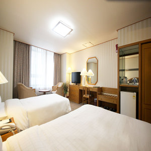 HOTEL REX
