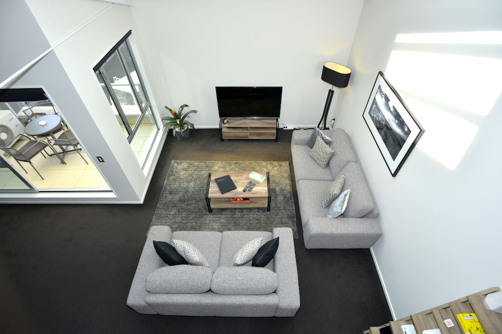 SOUTHWARK APARTMENTS
