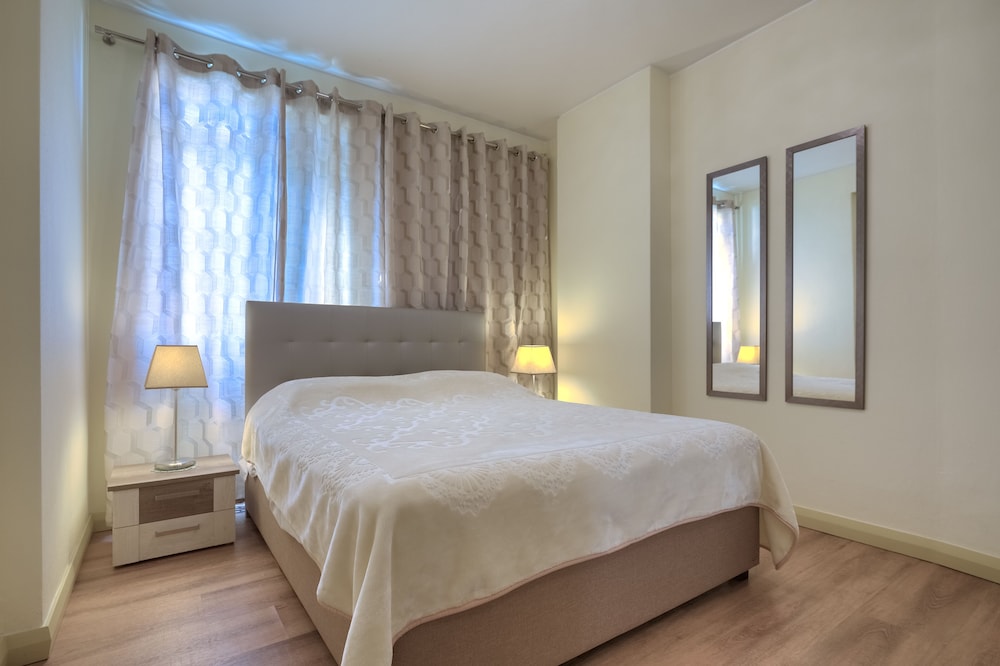 OLD TOWN APARTMENT SEA VIEW