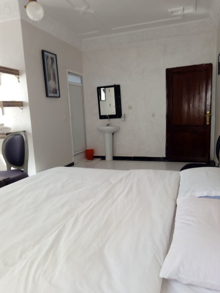 HOSTEL IMLILI
